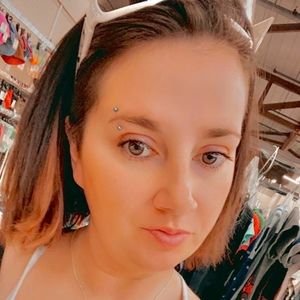 Meet your Posher, Marie